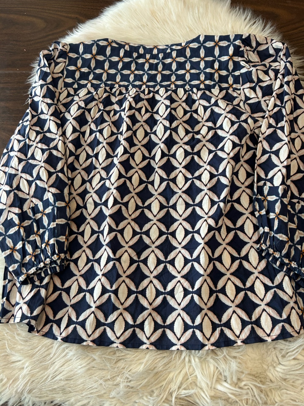 ANTHROPOLOGIE VELVET BY GRAHAM & SPENCER ‘Haddon’ Blouse - Picture 8 of 13